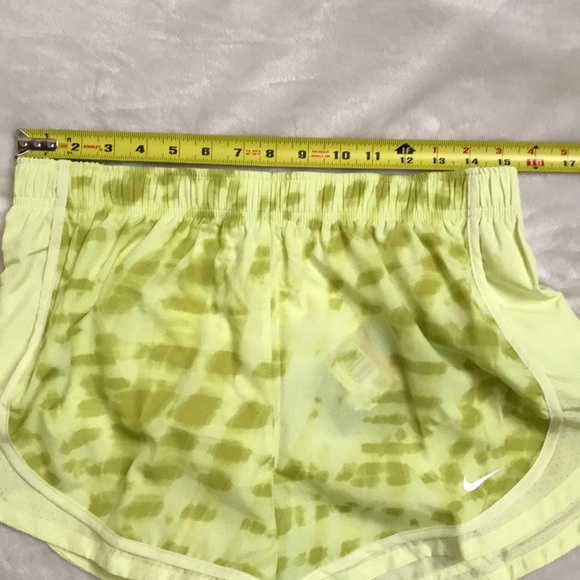 Nike Tempo Women’s Printed running shorts-size L - Picture 7 of 8